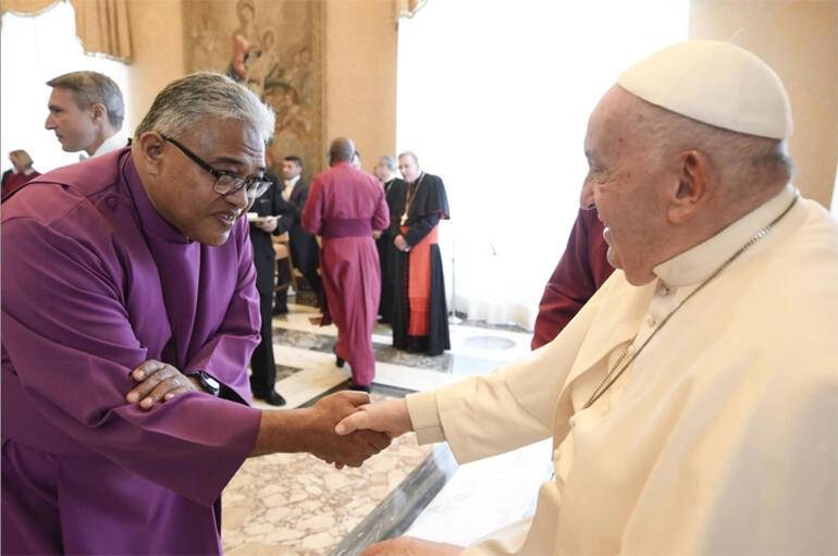 Archbishop Sione Ulu'ilakepa greets Pope Francis at the 2024 Anglican Primates' meeting with His Holiness in Rome.